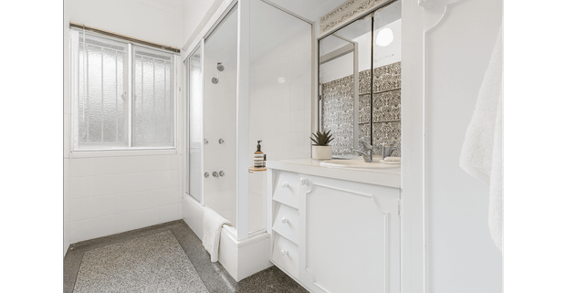 Beautifully Presented Family Home in Sought-After Moorooka - Photo 1