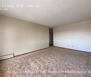 2 Bedroom Apartment w Balcony located behind Northgate Mall - Photo 2