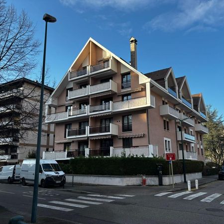 Location Appartement 3 pièces 63m² ANNECY 74000 - Photo 3