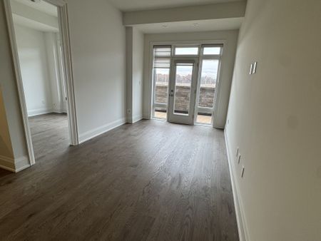 For Lease - 3299 Taha Gardens, Oakville, Ontario - Photo 2