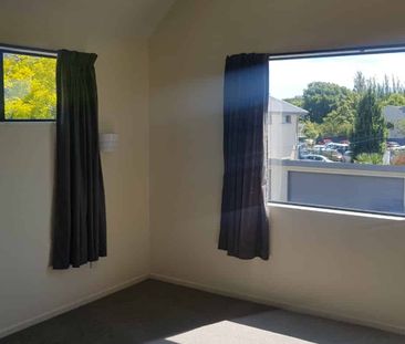 Two Bedroom Apartment in the Central City - Photo 2