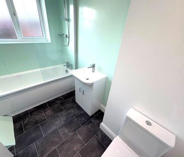 Wychbury Road, Brierley Hill, DY5 2XU - Photo 3