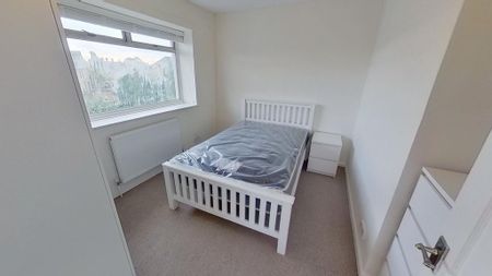 2 bedroom semi-detached house to rent - Photo 4