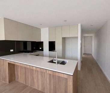 Three bedroom apartment in Rosebery - Photo 3