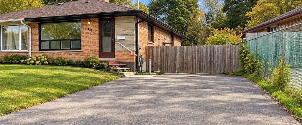 117 WAVERLEY Drive Unit# Lower — 1 Bedroom - Photo 1