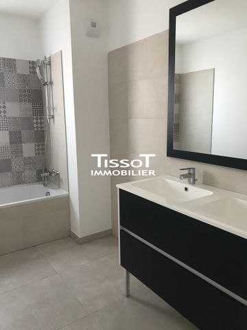 Location Appartement 3 pièces 67m² NIMES 30900 - Photo 3