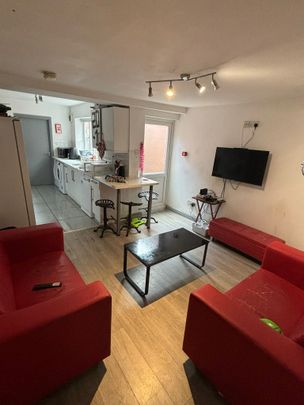 20 LIME AVENUE - Photo 1