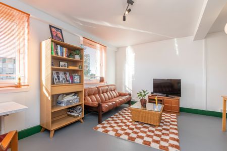 3 Bed Flat, Harold House, E2 - Photo 5