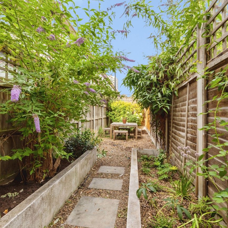 St. John’s Estate, London, N1 6JJ - Photo 1