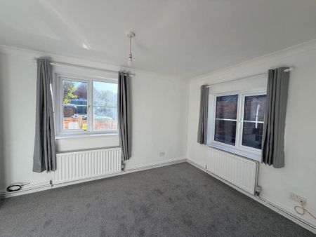 1 bedroom end of terrace house to rent - Photo 2