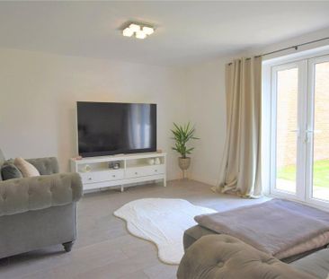 3 bedroom link detached house to rent - Photo 1