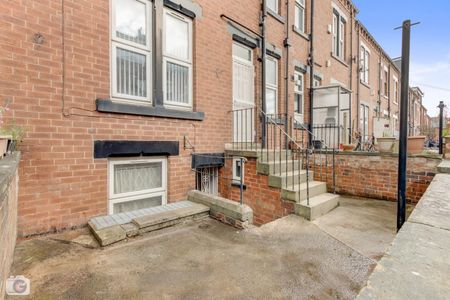 1 Bed Flat, Sefton Avenue, LS11 - Photo 4