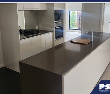 221/50 Catamaran Drive, Werribee South, Vic 3030 - Photo 4