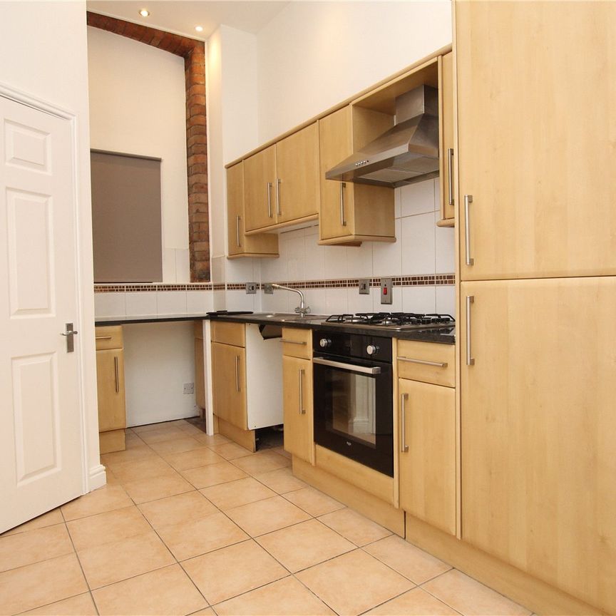 2 bedroom apartment to rent Regent Street, Kettering, Northamptonshire, NN16 - Photo 1