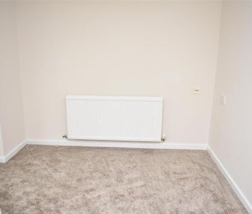 3 bedroom detached house to rent - Photo 2