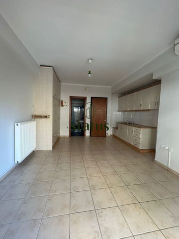 Studio/Γκαρσονιέρα για ενοικίαση Αγία Σοφία (Πάτρα) - Photo 3
