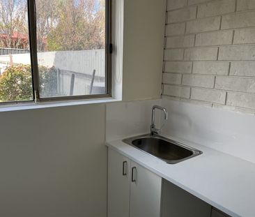 Spacious 3 br Townhouse for Rent frewville - Photo 3