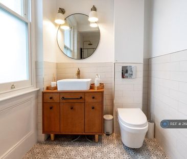 2 bedroom flat to rent - Photo 6