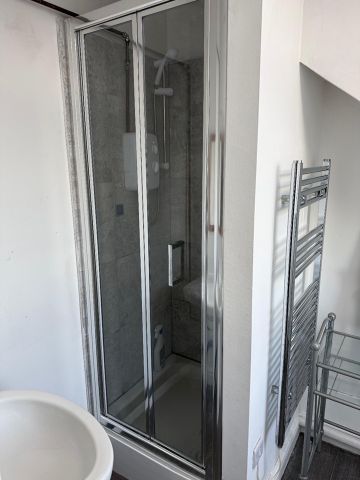 Studio Flat, Harehills Avenue, LS8 - Photo 4