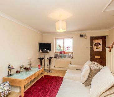 2 bedroom mid-terrace to rent Isaacson Drive, Wavendon Gate, MK7 7SA - Photo 5