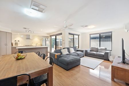 Four Bedroom Family Home in Baldivis - Photo 2