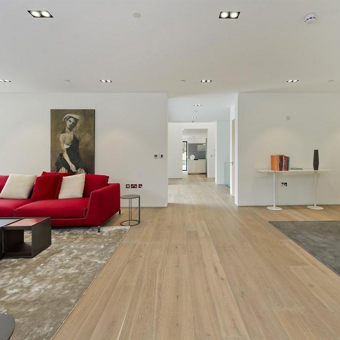 6 bedroom detached house to rent - Photo 1