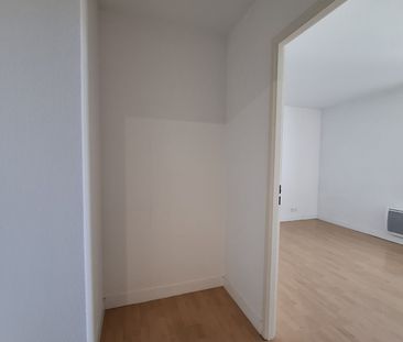 Location Appartement 2 pièces 55m² VICHY 03200 - Photo 5