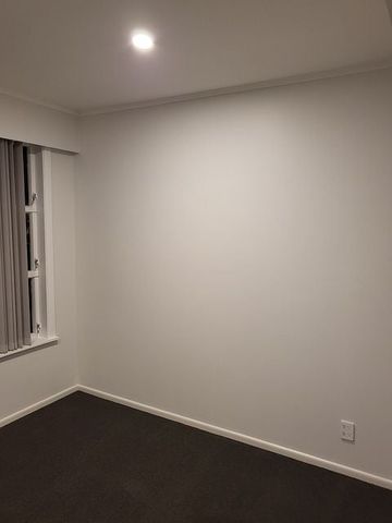 Newly Renovated Family Home in Central Paraparaumu - Photo 3