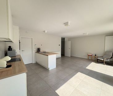 Appartement te huur in Ledegem voor € 760 met 2 slaapkamers - Photo 2
