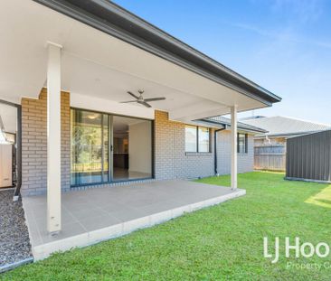 Ducted Air Conditioning - Great Location - Two Living Zones - Photo 4