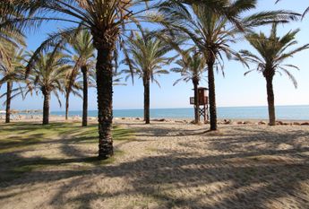 LONG TERM RENTAL IN LA CARIHUELA 3 BEDROOMS, AND PRIVATE PARKNG – tor501ts