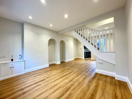 2 bedroom terraced house to rent - Photo 2