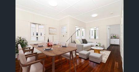 Spacious Character Home Opposite Westfield Chermside - Photo 2