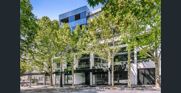 One bedroom in the heart of South Yarra - Photo 1