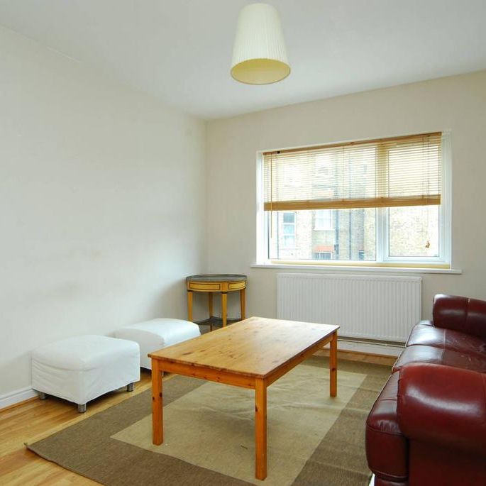 3 bedroom flat to rent - Photo 1