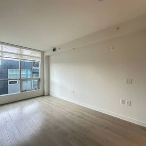 Vancouver Oakridge One bedroom plus Den Condo with A/C for rent - Photo 2