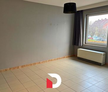 Rijwoning met 3 kamers en garage te Sint-Andries - Photo 1