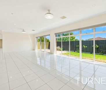 Three bedroom home in ideal location - Photo 1