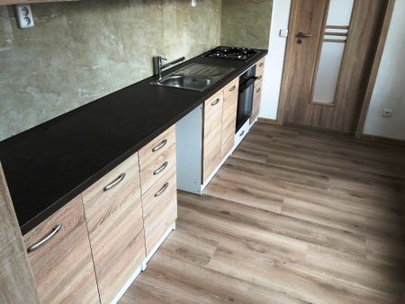 Pronájem bytu 2+1 53 m² - Photo 2