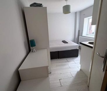 5 bedroom house to rent - Photo 3