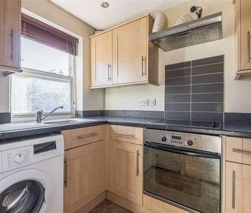 St. Georges Road, Reading, Berkshire, RG30 - Photo 2