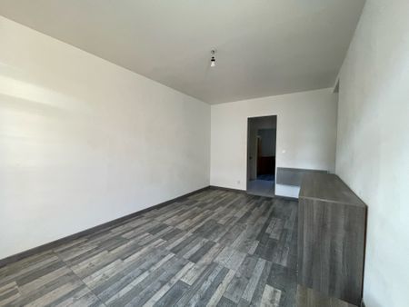 Location Appartement 2 pièces 34m² LE LAVANDOU 83980 - Photo 2