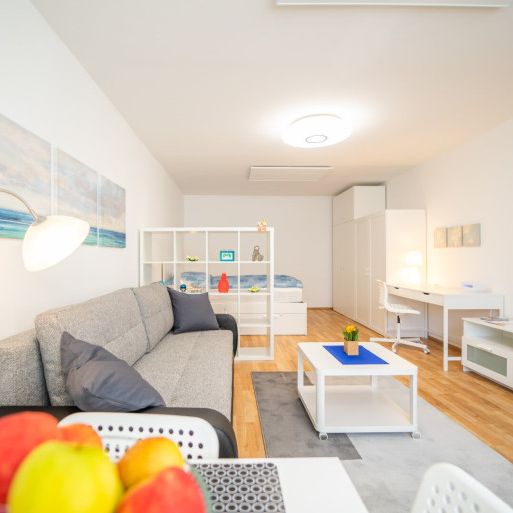 ALL INCLUSIVE // Stylish Studio Apartment near City Center - Photo 1