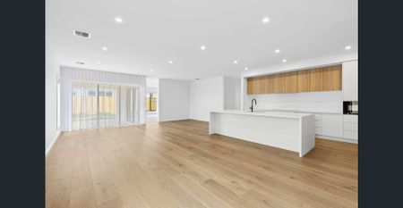 Coastal Elegance - Photo 5