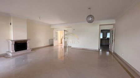 Moradia T3 em Lisboa - Photo 2