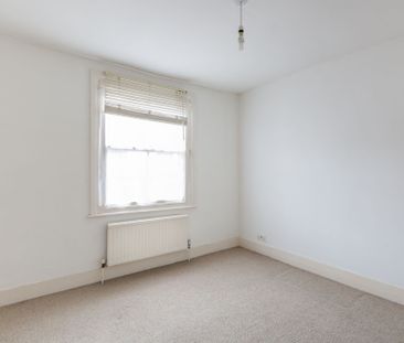 To Let 2 Bedroom House - Photo 3