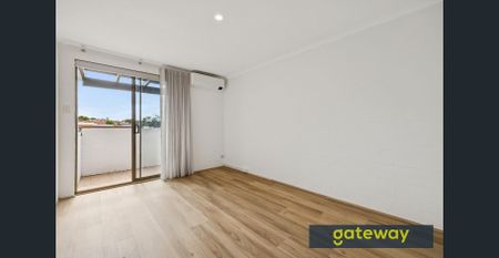 Embrace Stylish Modern Apartment Living in South Perth - Photo 4