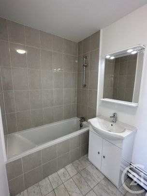Location Appartement 2 pièces 41m² MONTIGNY LE BRETONNEUX 78180 - Photo 1