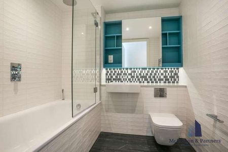 Two Fifty One Southwark Bridge Road, London, SE1 - Photo 2