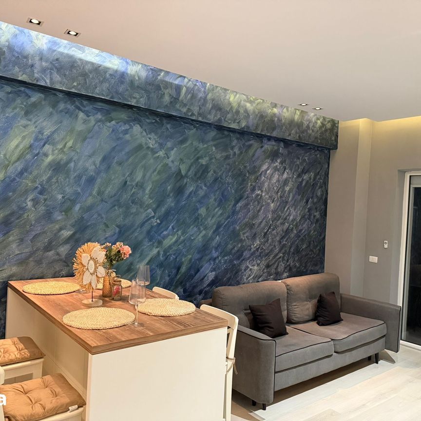 Apartament de închiriat – Mamaia Nord, lângă plajă, cu terasă - Photo 1